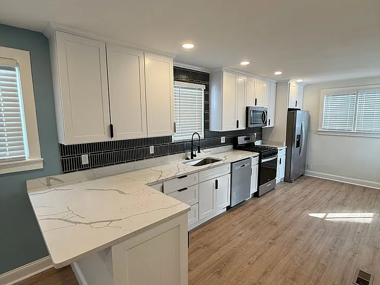 511 Riverside Rd — Photo 3