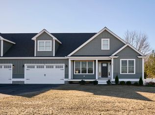 31 Metacomet Rd #31, West Bridgewater, MA 02379