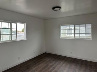 11860 Truro Ave APT D, Hawthorne, CA 90250