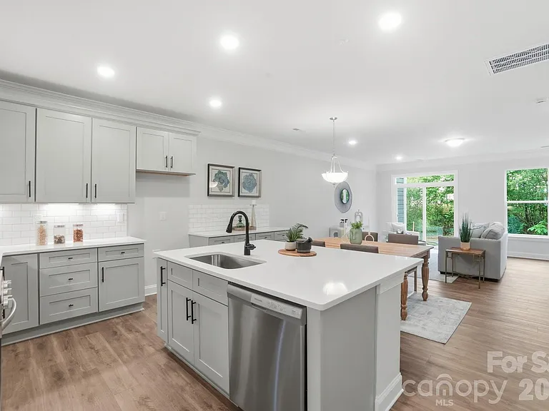 4321 Black Ct — Photo 5