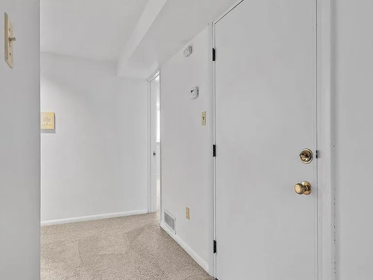 6352 Aurelia St #521 — Photo 10