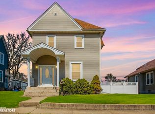 414 E Glasgow St, West Burlington, IA 52655