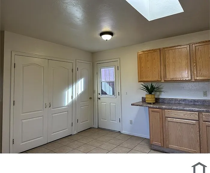 1825 S Jefferson Ave — Photo 11