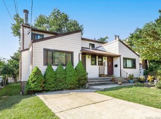 47 Marwood Rd N #B, Port Washington, NY 11050