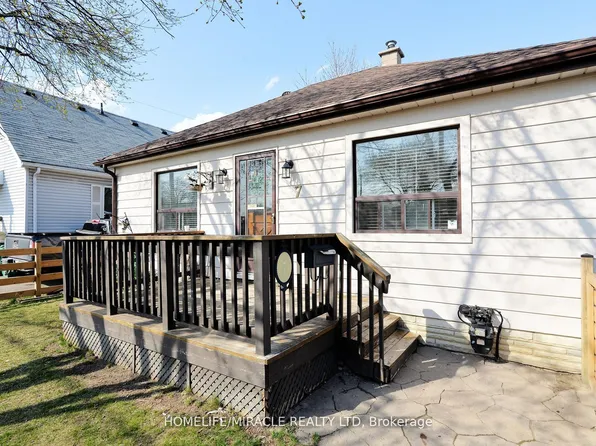 7 Sophia St, Brampton, ON L6V 1T8