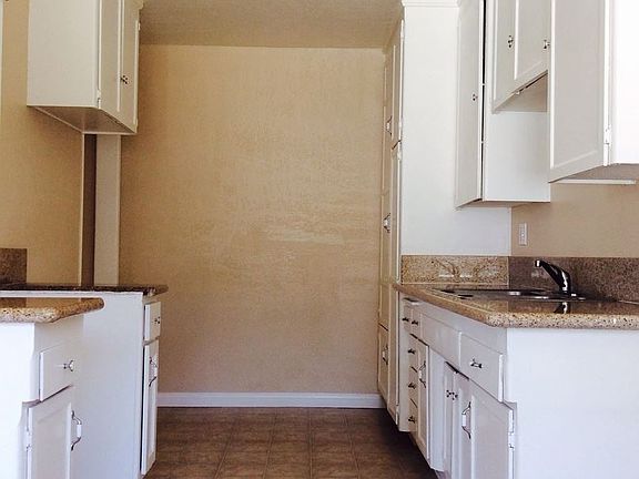2nd image of 1237 1/2 E 119th St