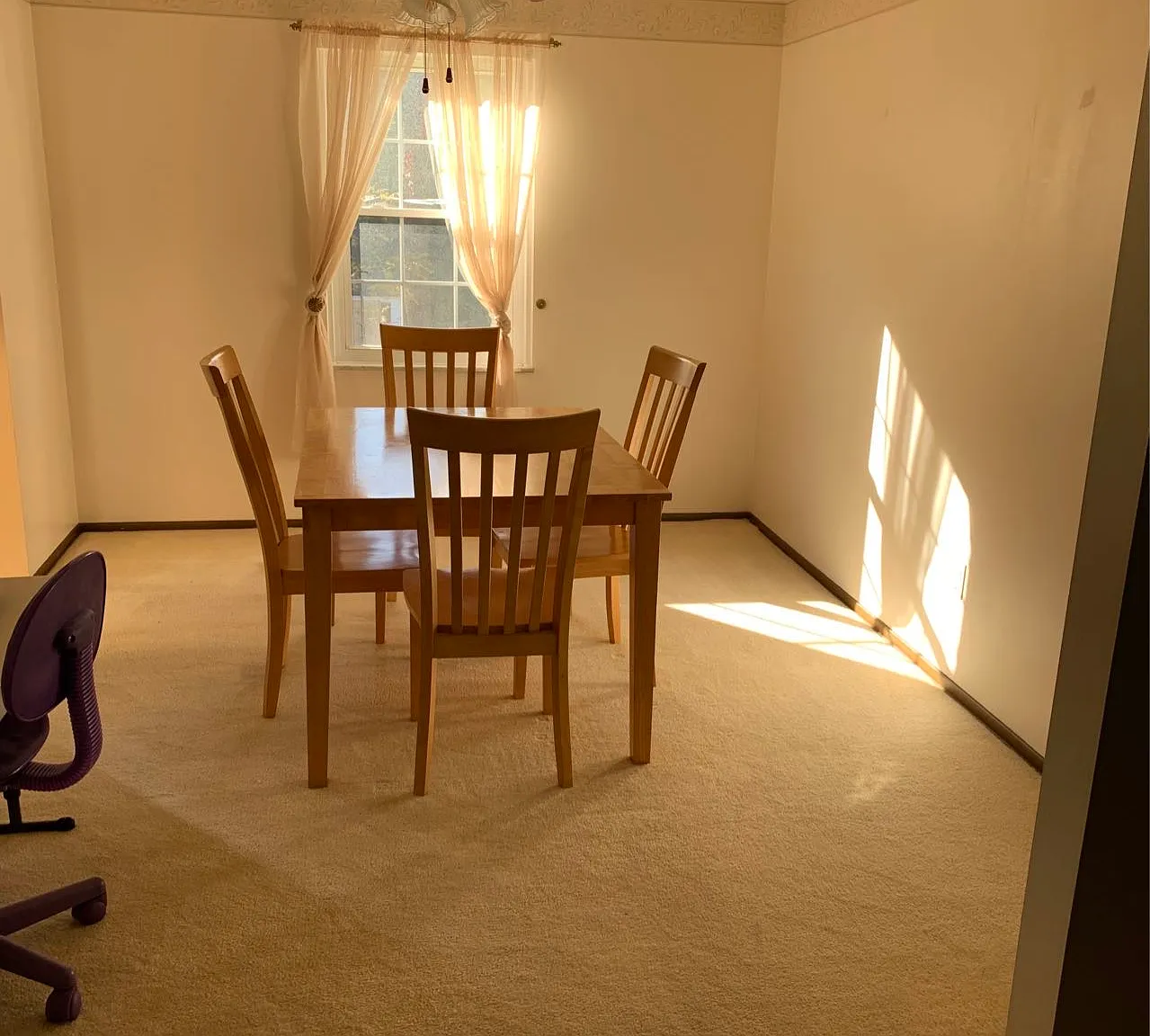 3 bed, 2.5 bath, 1754 sqft, $2,400 — Photo 4