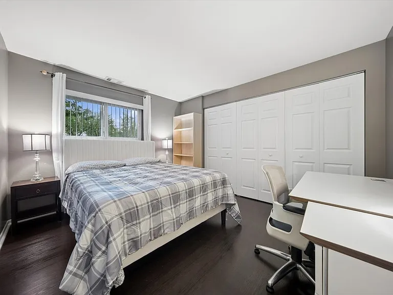 550 Vine Ave #104 — Photo 10