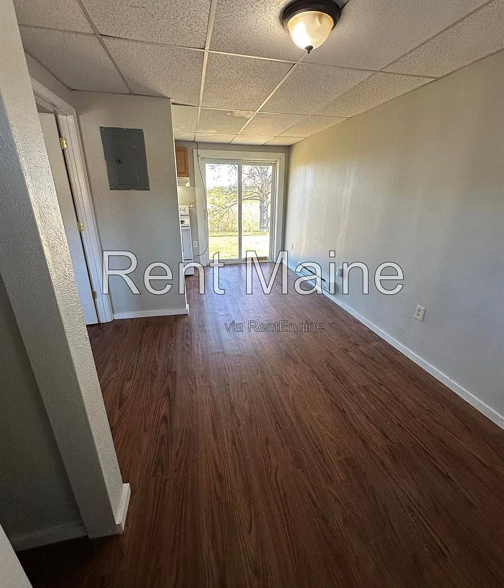 1 bed, 1.0 bath, 425 sqft, $950 — Photo 1