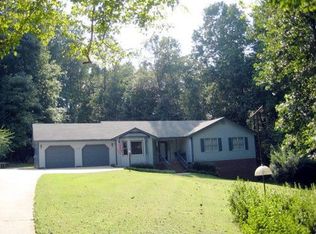 208 Fern Forest Dr, Raleigh, NC 27603