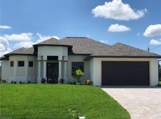 1226 Diplomat Pkwy W, Cape Coral, FL 33993