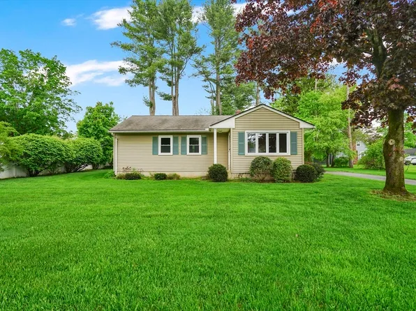 95 Old Lane Rd, Springfield, MA 01129