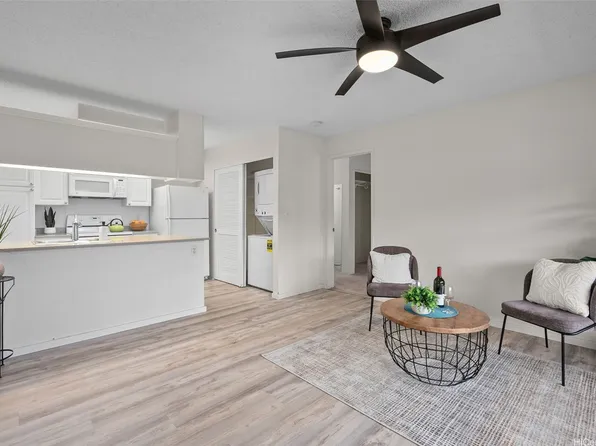 94-1430 Polani St #31W, Waipahu, HI 96797