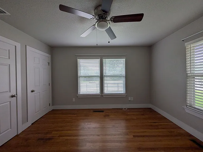 106 Woodland Ave — Photo 16