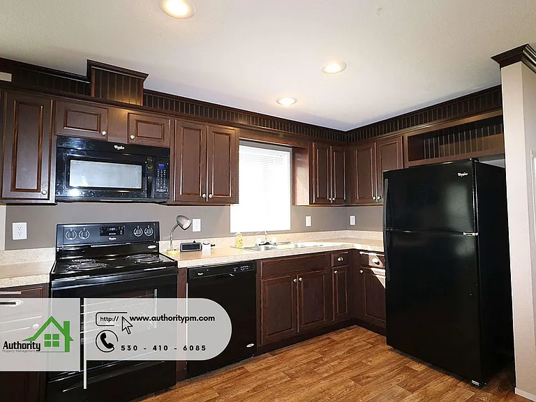 21311 Old 44 Dr — Photo 4