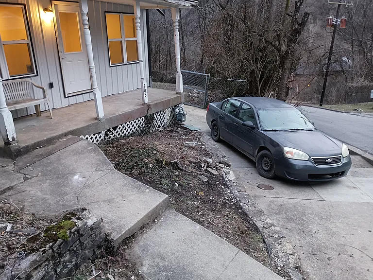 708 Bank St #1 — Photo 1