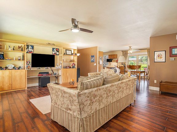 3rd image of 614 W 40th St