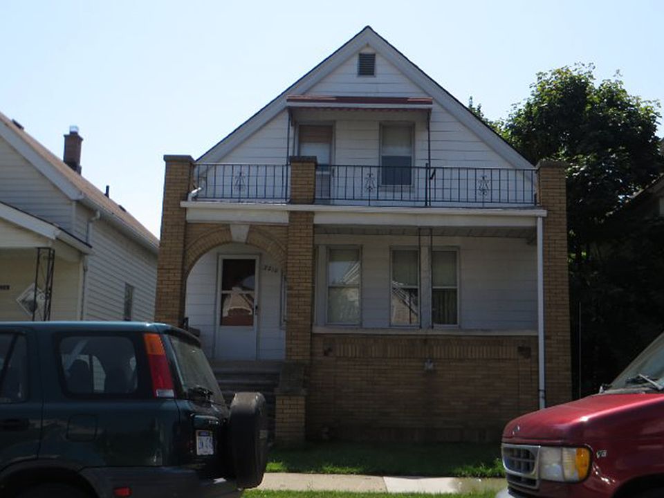 1st image of 2218 Belmont St