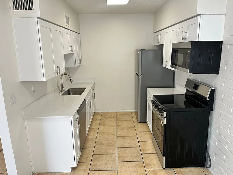 Catalina View Apartments — Photo 62