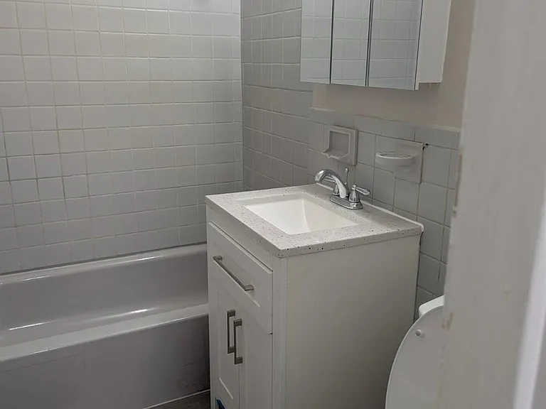 1 Hemlock Dr #C152 — Photo 8