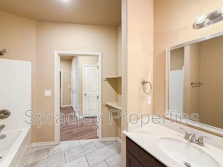 1003A Laurel Dr — Photo 12