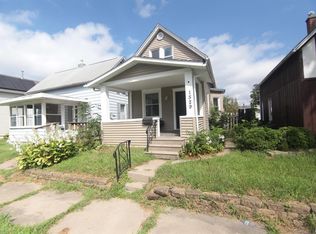 1529 42nd St, Rock Island, IL 61201