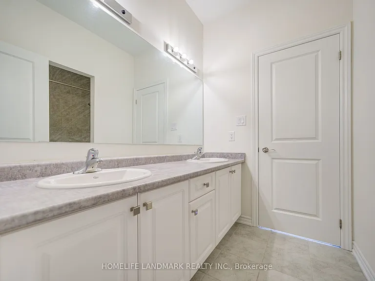 18 Kenneth Ross Bnd — Photo 39