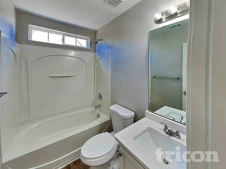 8000 McGarry Trl — Photo 14