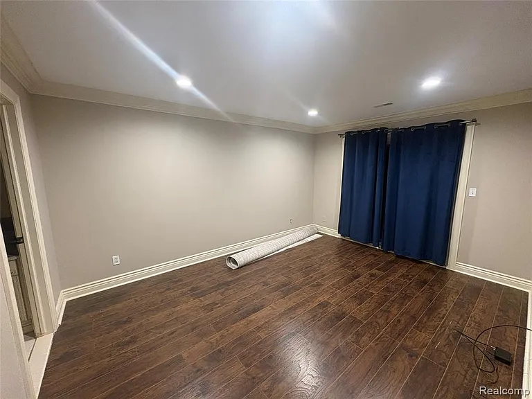 5445 Pine Aires Dr #124 — Photo 16