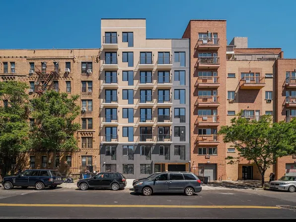 375 Lefferts Avenue image 11 of 14