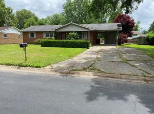 807 Harvard Rd, Sikeston, MO 63801