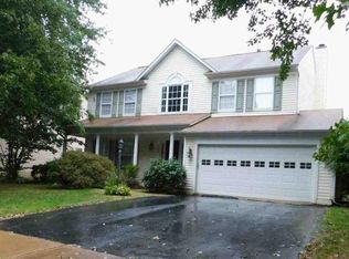 7689 Vinewood Ct, Gainesville, VA 20155