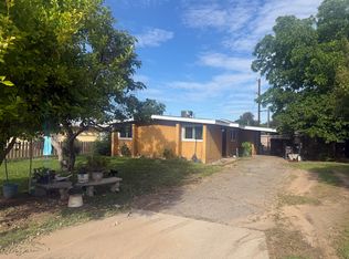 1221 Dellavalle Ave, Madera, CA 93638
