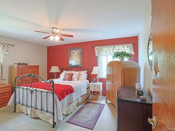 4th image of 2 Mohican Road