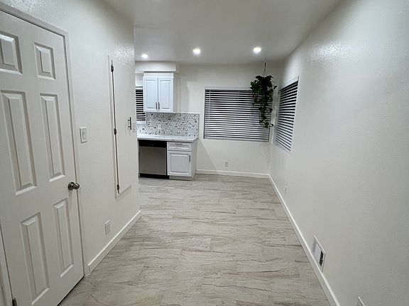 5th image of 1139 W 9th St