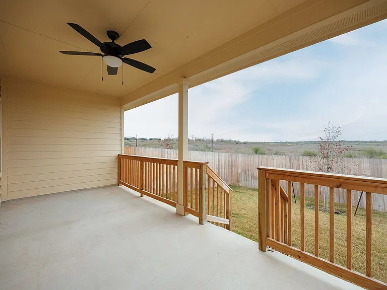 354 Emma Dr — Photo 17