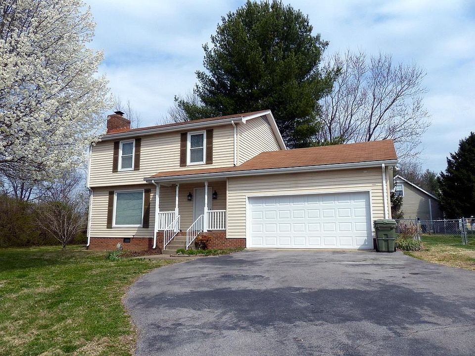1st image of 102 Hampton Pl