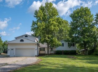 35320 Royalton Rd, Grafton, OH 44044