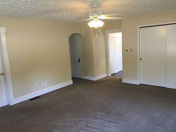 5th image of 502 Market St