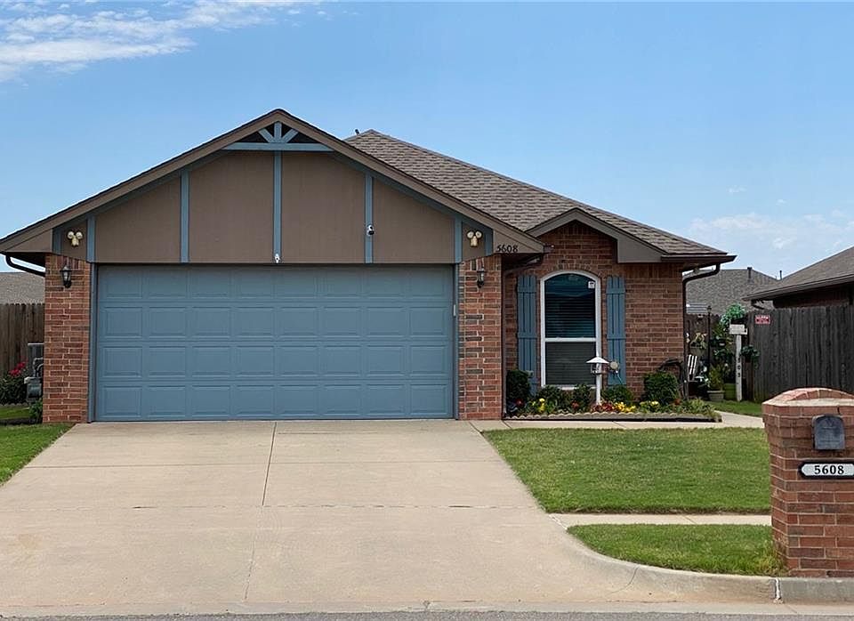 1st image of 5608 Clearwater Dr