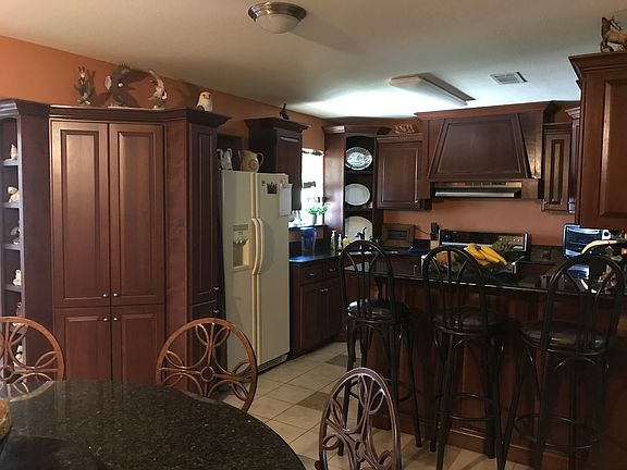 3rd image of 2361 Willobrae Dr