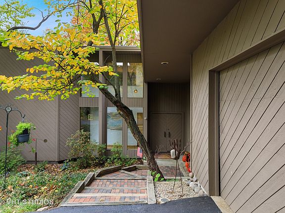 3rd image of 6402 Arrowhead Ct