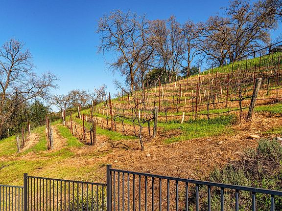 3rd image of 6812 Gibson Canyon Road