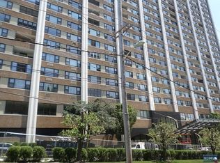 250 Gorge Rd #7, Cliffside Park, NJ