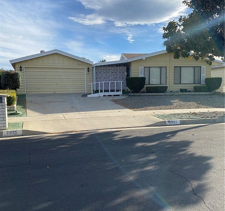 1st image of 2935 Manzanita Way