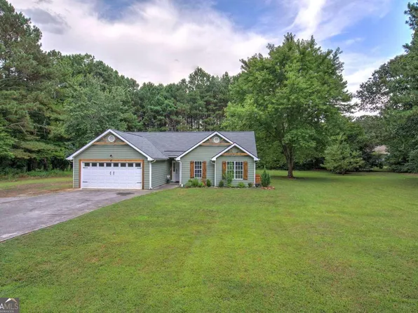113 Emerald Dr SE, Calhoun, GA 30701