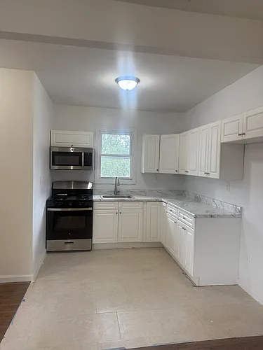 828 S 15th St #2R Photo 1