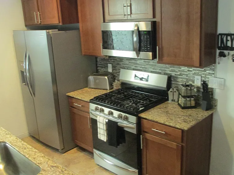 2750 Beacon Rock Dr — Photo 3