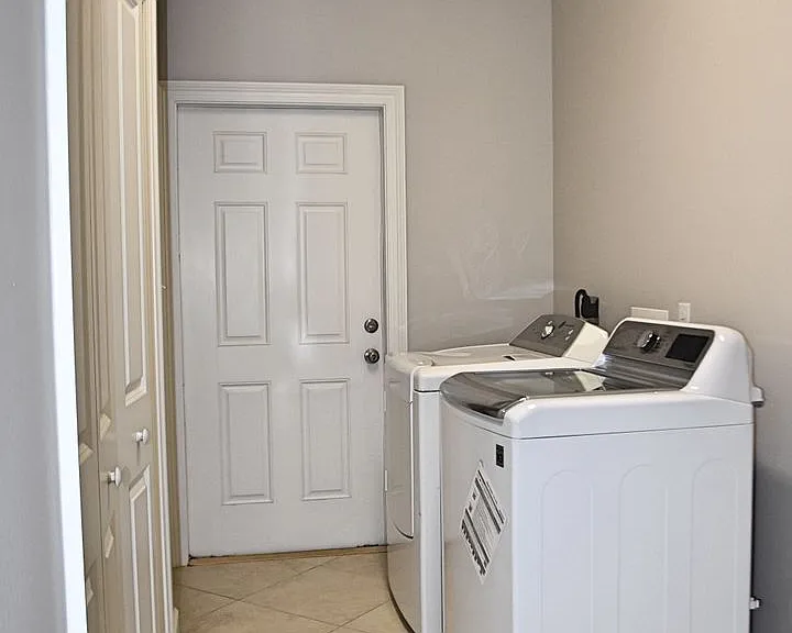 416 Tropical Way — Photo 18