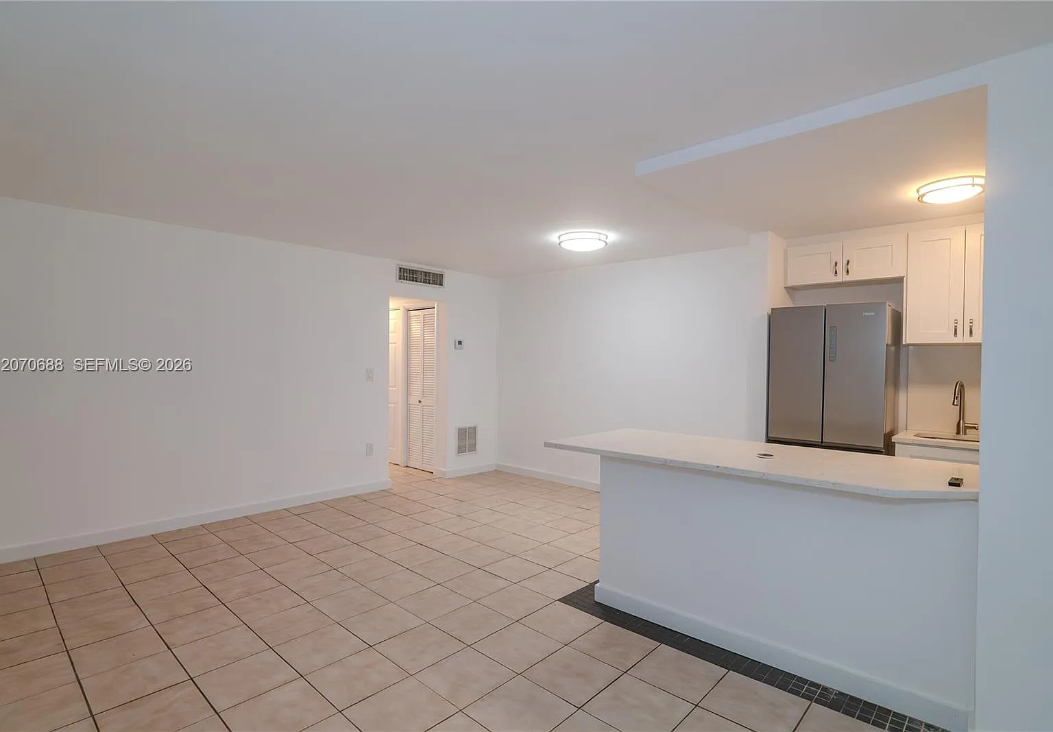 921 Jefferson Ave Condo — Photo 2
